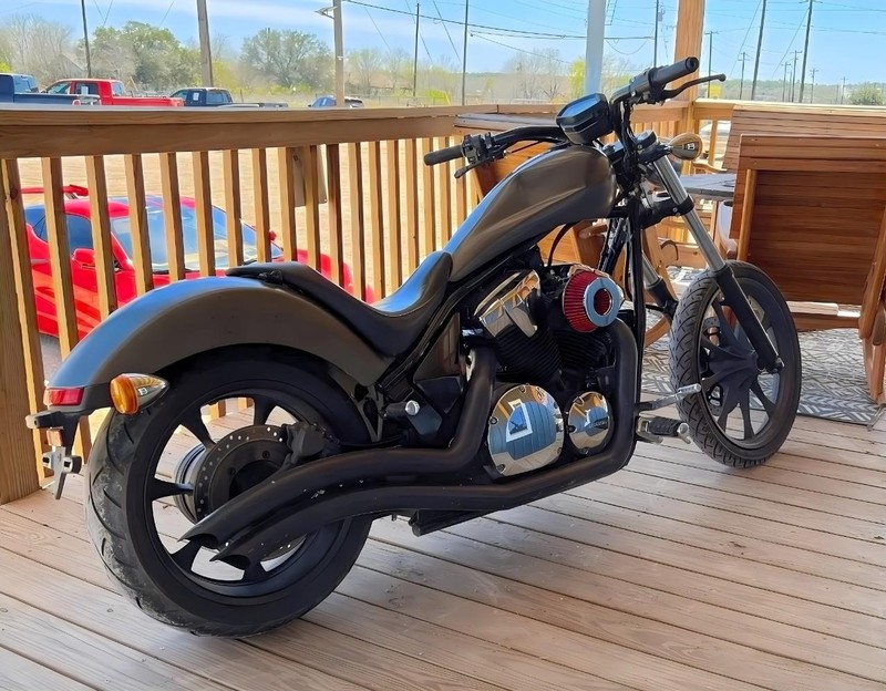 Honda Motorcycle Vehicle Full-screen Gallery Image 03