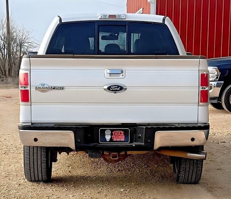 Ford F-150 Vehicle Full-screen Gallery Image 08