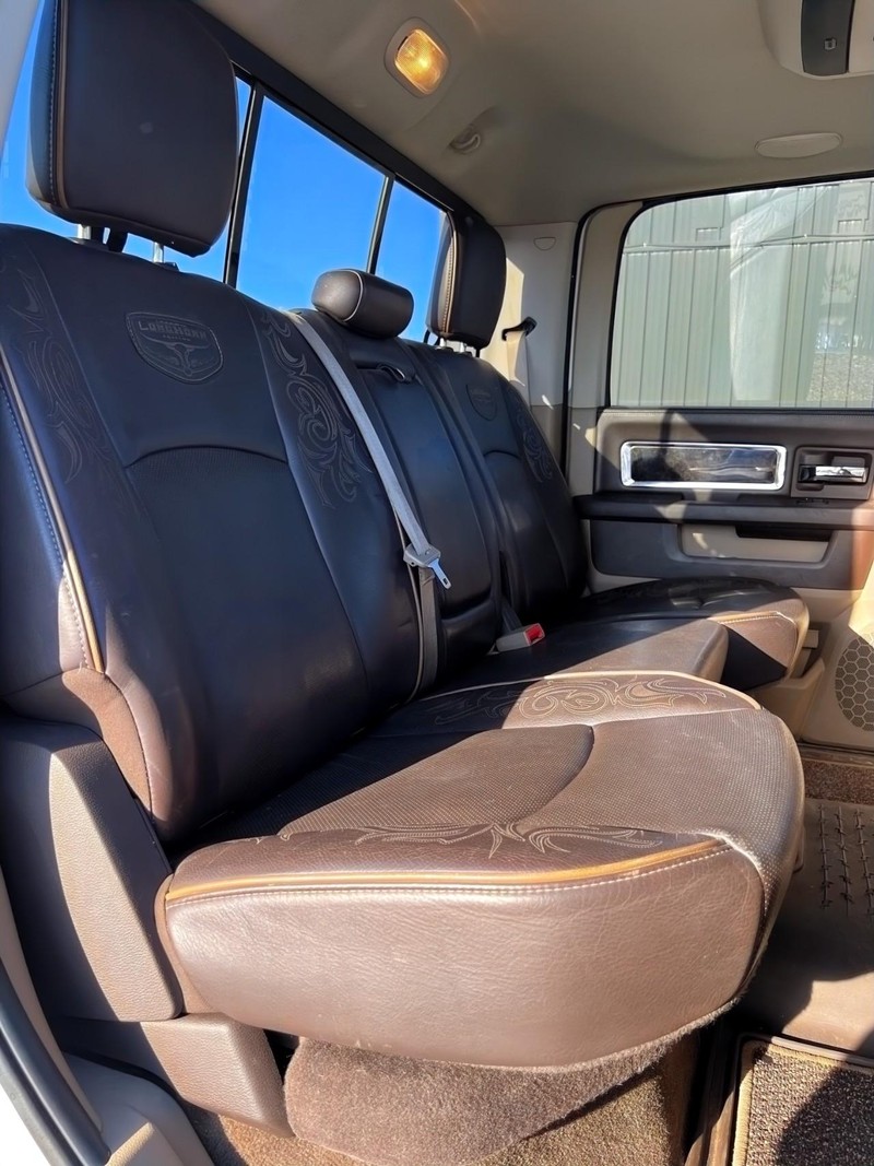 Ram 3500 Vehicle Full-screen Gallery Image 18