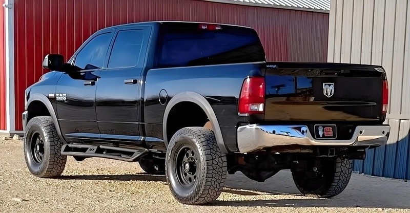 Ram 2500 Vehicle Full-screen Gallery Image 06