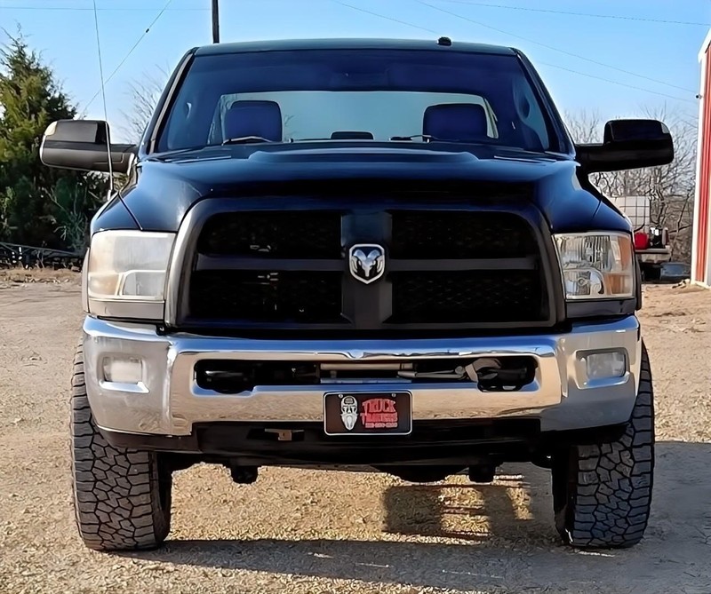 Ram 2500 Vehicle Full-screen Gallery Image 07