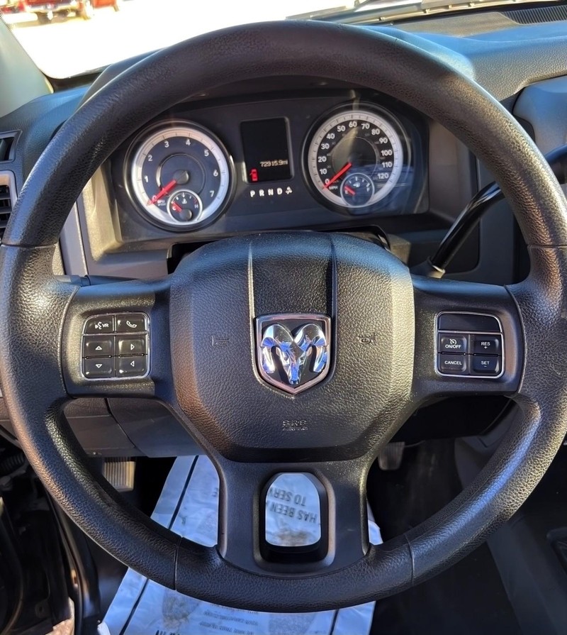 Ram 2500 Vehicle Full-screen Gallery Image 10