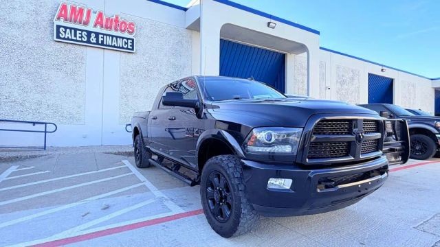 Ram 3500 Vehicle Full-screen Gallery Image 02