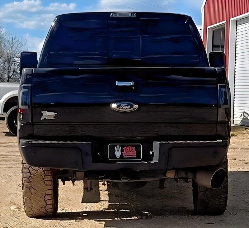 Ford Super Duty F-250 SRW Vehicle Full-screen Gallery Image 08