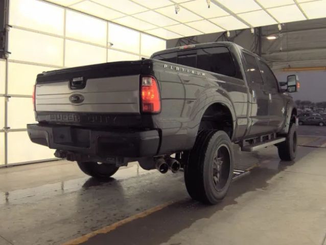 Ford Super Duty F-250 SRW Vehicle Full-screen Gallery Image 03