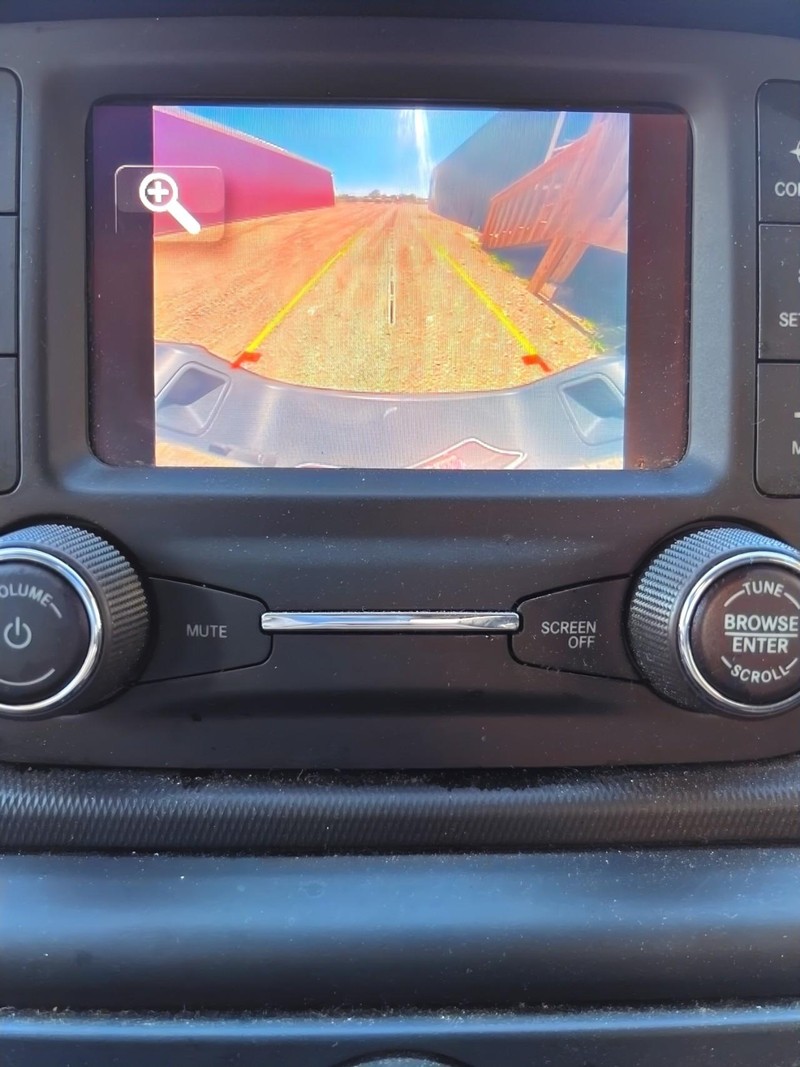 Jeep Gladiator Vehicle Full-screen Gallery Image 11