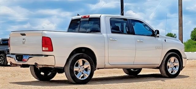 Ram 1500 Vehicle Full-screen Gallery Image 06