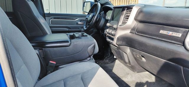 Ram 1500 Vehicle Full-screen Gallery Image 11