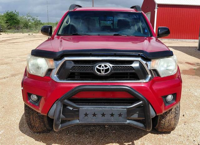 Toyota Tacoma Vehicle Full-screen Gallery Image 07