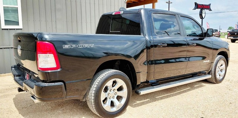 Ram 1500 Vehicle Full-screen Gallery Image 04
