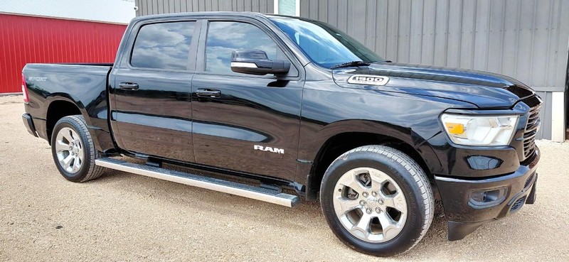 Ram 1500 Vehicle Full-screen Gallery Image 05