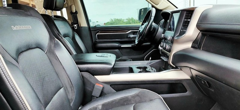 Ram 1500 Vehicle Full-screen Gallery Image 10