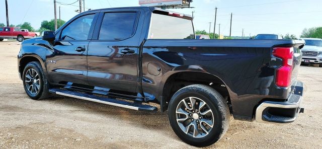 Chevrolet Silverado Vehicle Full-screen Gallery Image 03