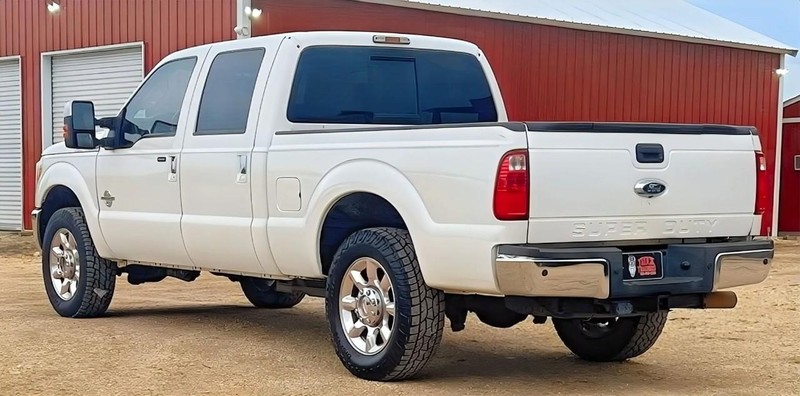 Ford Super Duty F-250 SRW Vehicle Full-screen Gallery Image 14