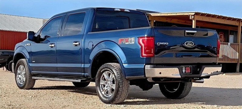 Ford F-150 Vehicle Full-screen Gallery Image 03