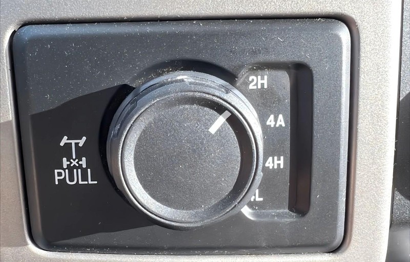 Ford F-150 Vehicle Full-screen Gallery Image 15