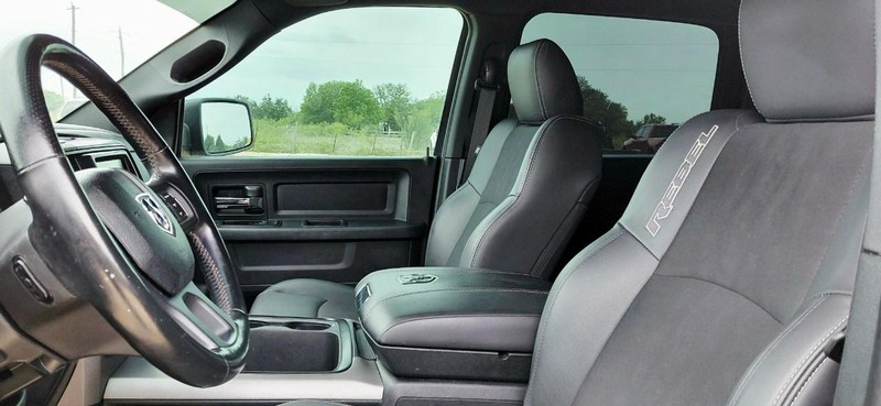 Ram 1500 Crew Vehicle Full-screen Gallery Image 11