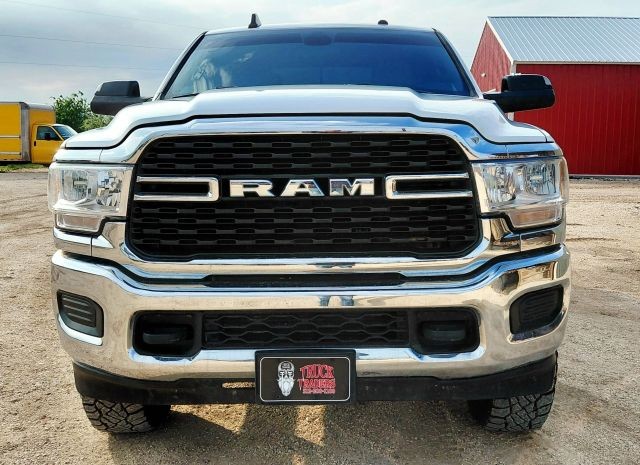 Ram 2500 Vehicle Full-screen Gallery Image 06