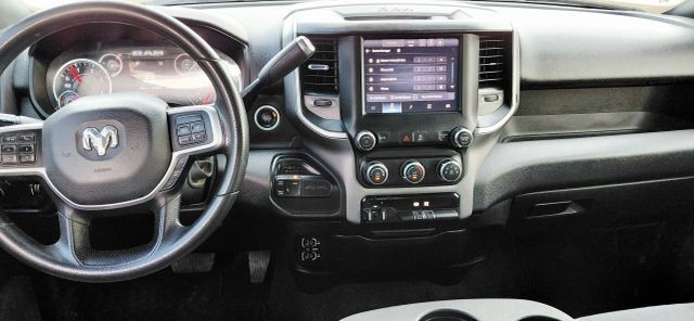 Ram 2500 Vehicle Full-screen Gallery Image 08