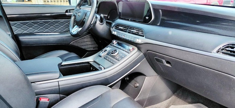 Hyundai Palisade Vehicle Full-screen Gallery Image 13