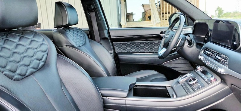 Hyundai Palisade Vehicle Full-screen Gallery Image 14