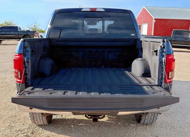 Ford F-150 Vehicle Full-screen Gallery Image 05