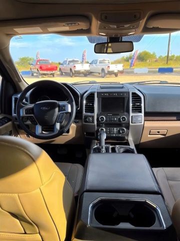 Ford F-150 Vehicle Full-screen Gallery Image 13