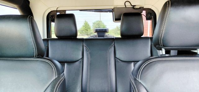 Jeep Wrangler Vehicle Full-screen Gallery Image 10