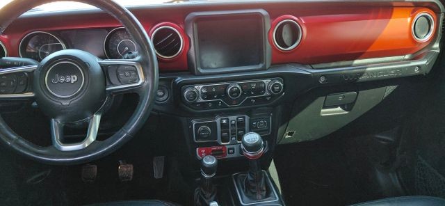 Jeep Wrangler Unlimited Vehicle Full-screen Gallery Image 10