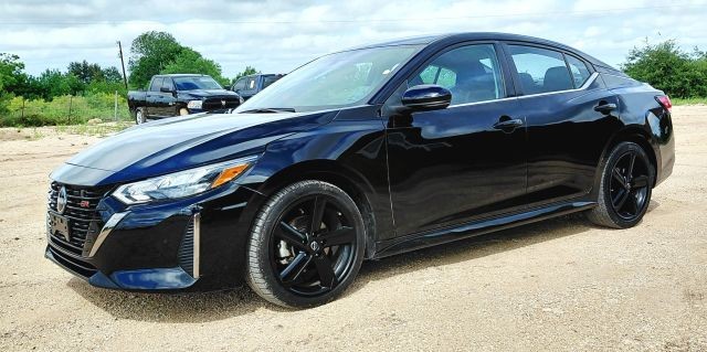 2024 Nissan Sentra SR CVT's photo