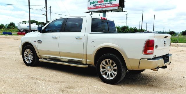 Ram 1500 Vehicle Full-screen Gallery Image 03