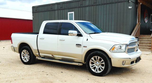 Ram 1500 Vehicle Full-screen Gallery Image 07