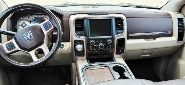 Ram 1500 Vehicle Full-screen Gallery Image 11