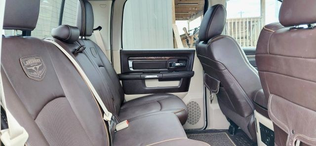 Ram 1500 Vehicle Full-screen Gallery Image 12