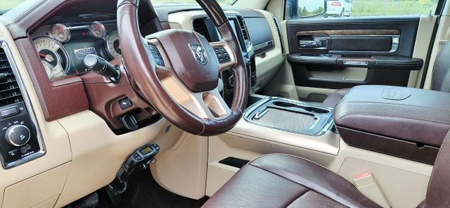 Ram 1500 Vehicle Full-screen Gallery Image 18