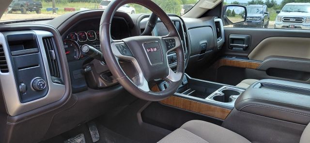 GMC Sierra 1500 Vehicle Full-screen Gallery Image 14