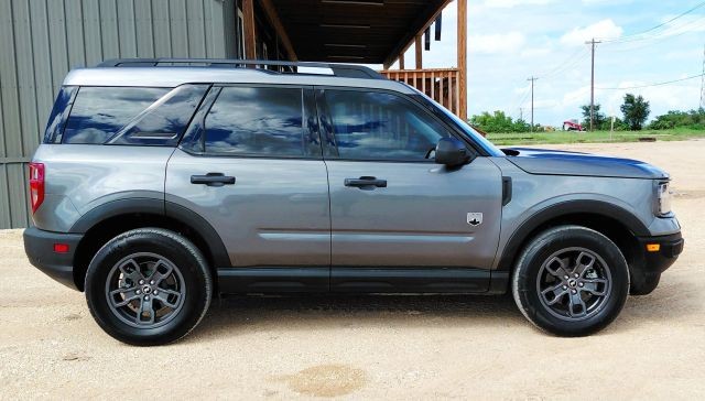Ford Bronco Sport Vehicle Full-screen Gallery Image 06