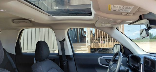 Ford Bronco Sport Vehicle Full-screen Gallery Image 14