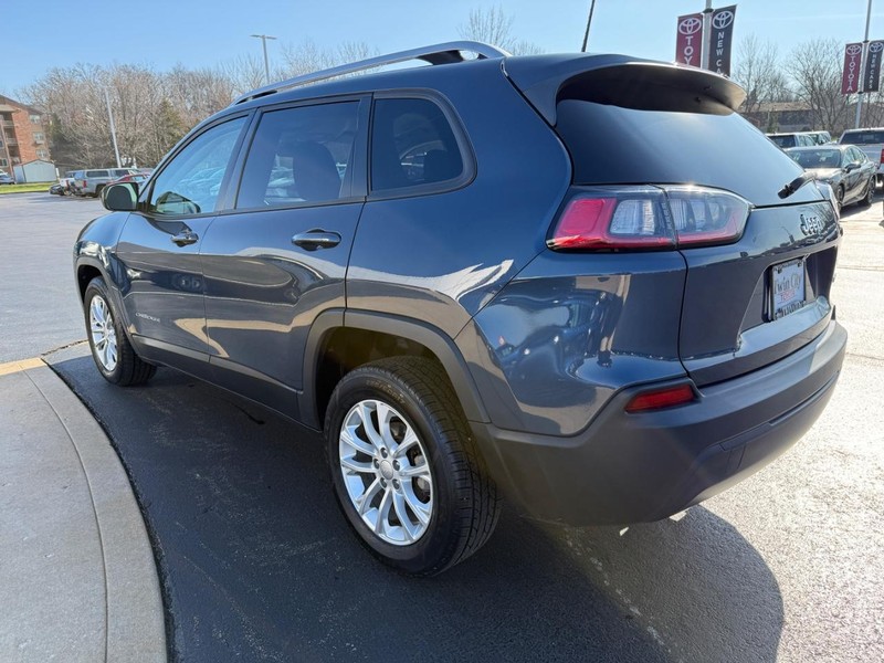 Jeep Cherokee Vehicle Image 6