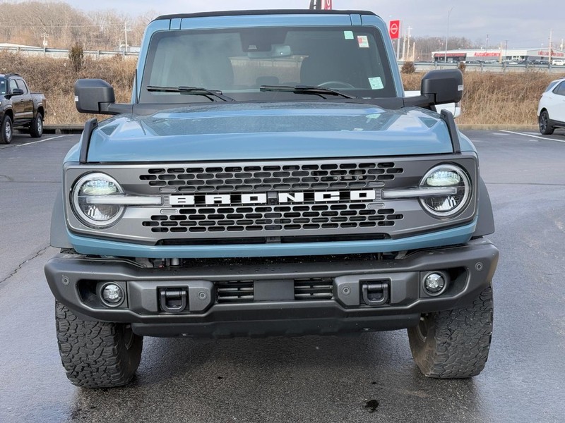 Ford Bronco Vehicle Image 9