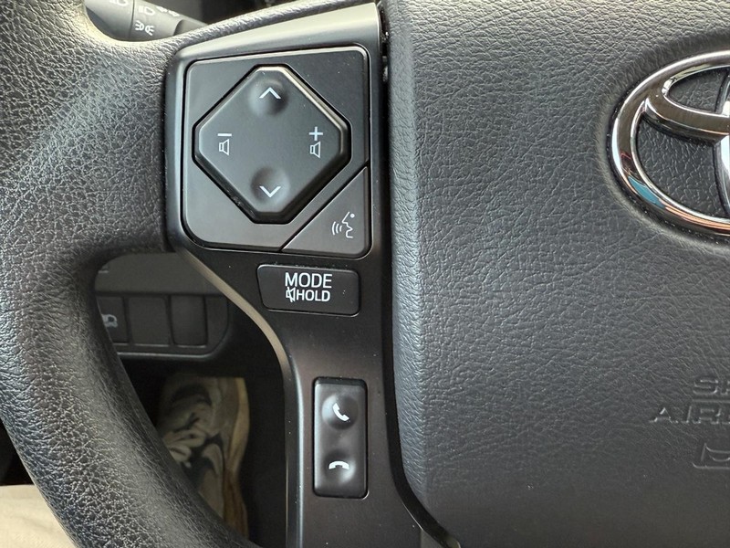 Toyota Tacoma 4WD Vehicle Image 17