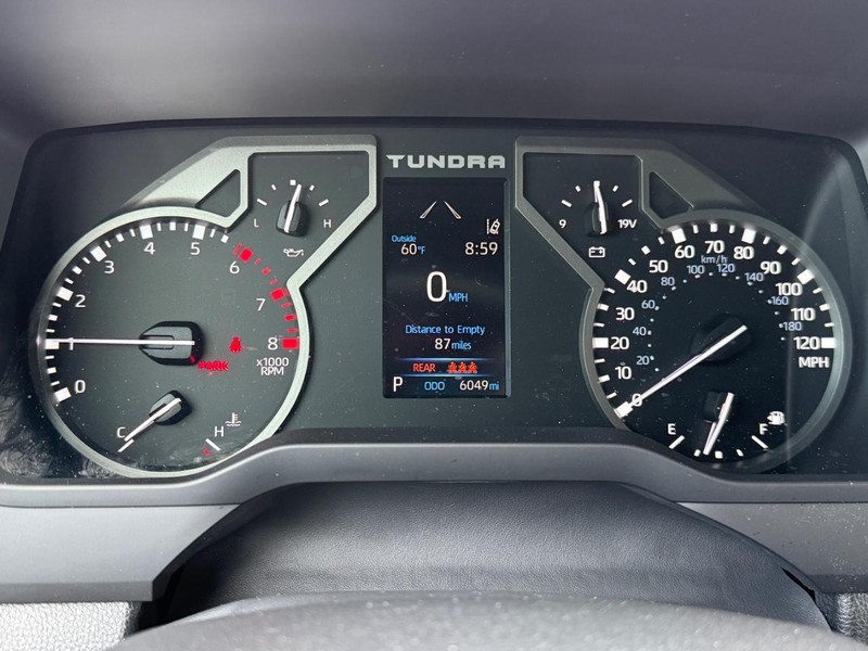 Toyota Tundra 4WD Vehicle Image 21