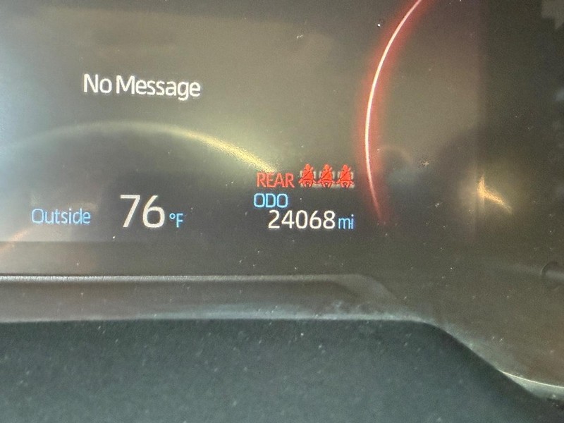 Toyota RAV4 Vehicle Image 21