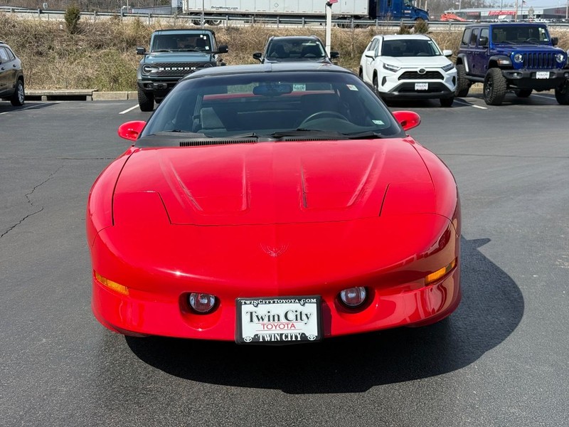 Pontiac Firebird Vehicle Image 8