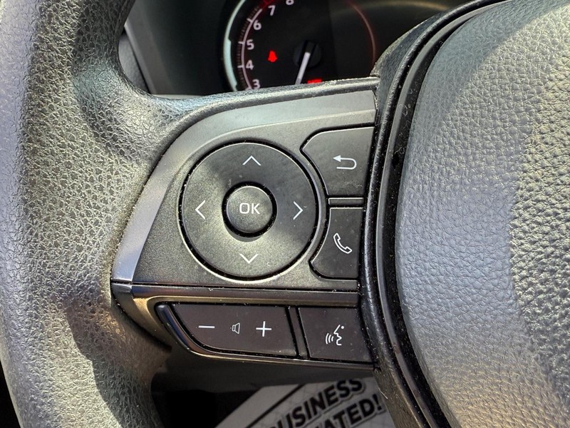 Toyota RAV4 Vehicle Image 17