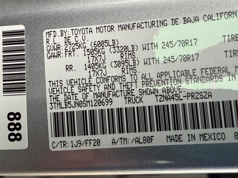 Toyota Tacoma 4WD Vehicle Image 18