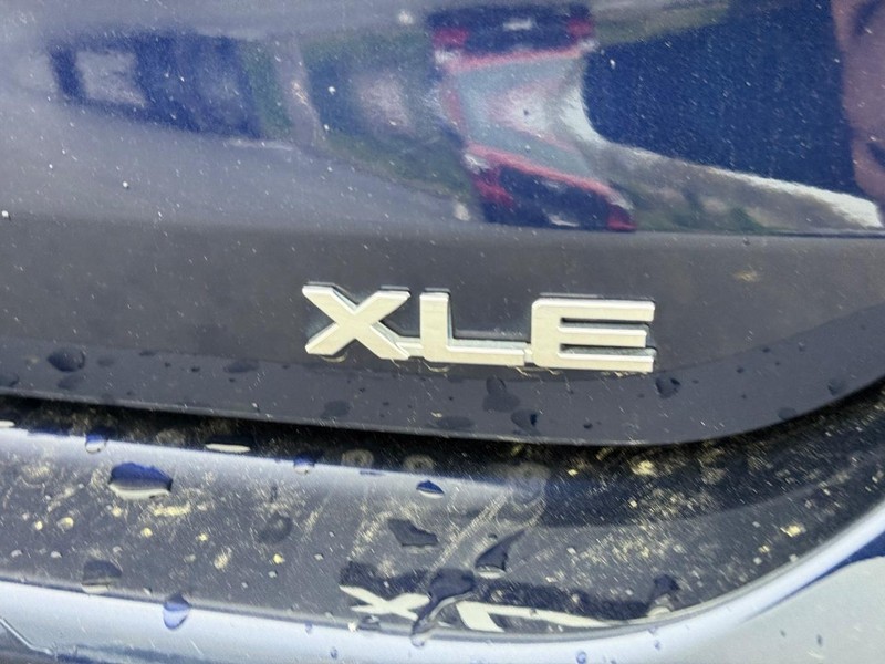 Toyota Highlander Vehicle Image 6