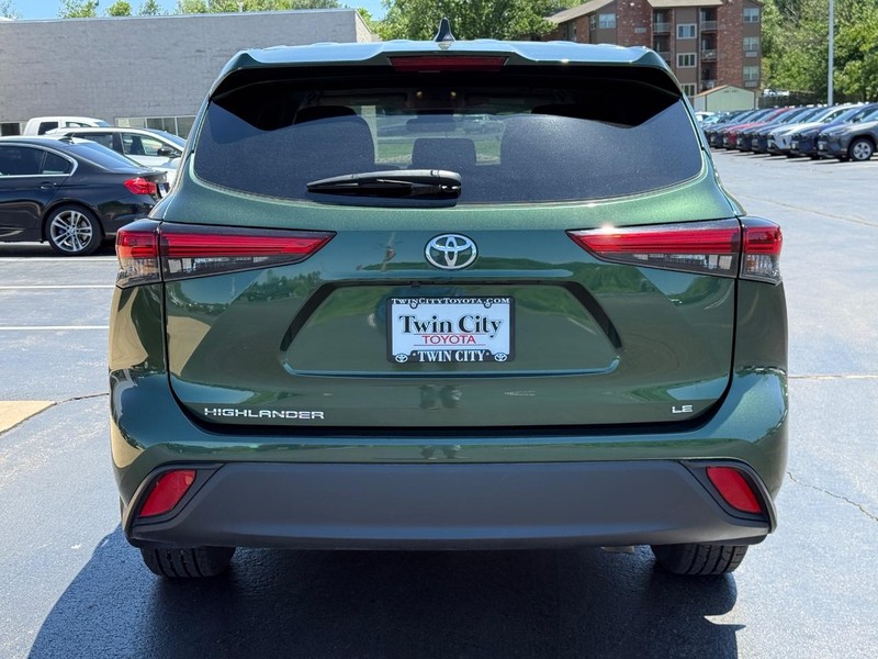 Toyota Highlander Vehicle Image 5