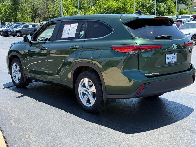 Toyota Highlander Vehicle Image 7