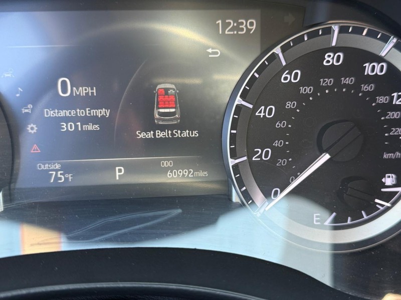 Toyota Highlander Vehicle Image 21